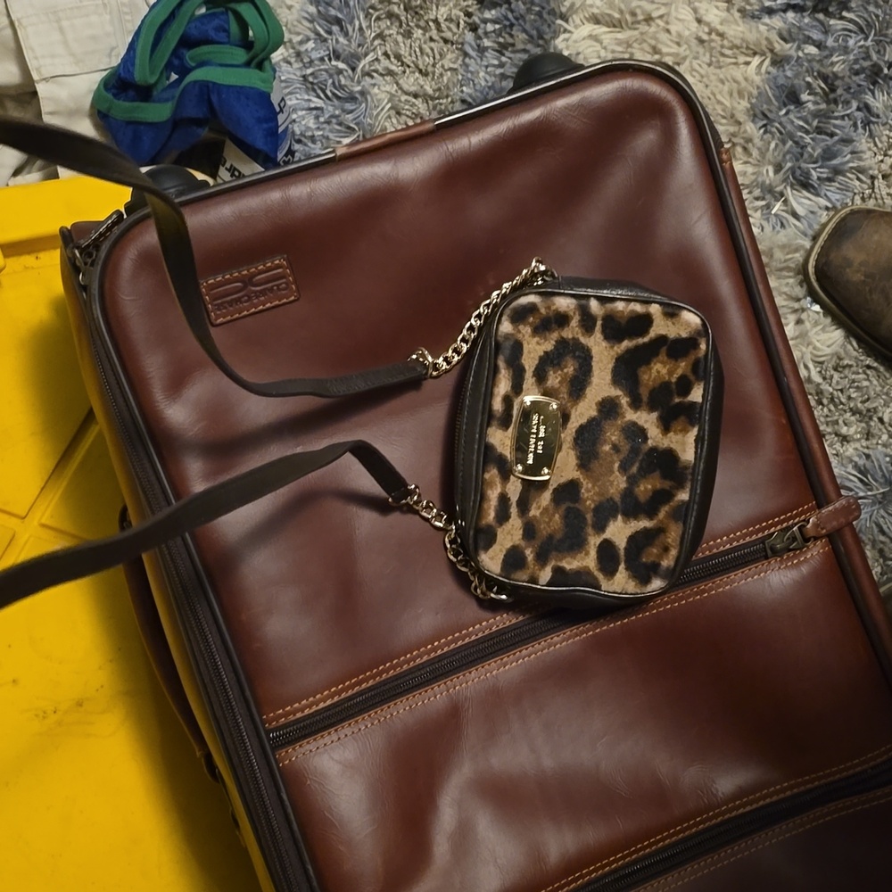 Purse - Picture 3 of 4